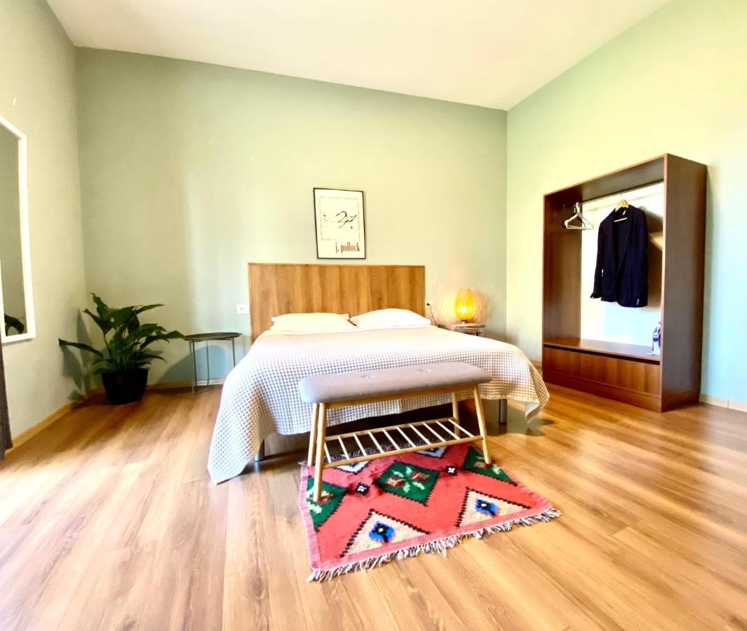 Tirana Experience, Authentic Stays In The Heart Of Old Tirana Buitenkant foto